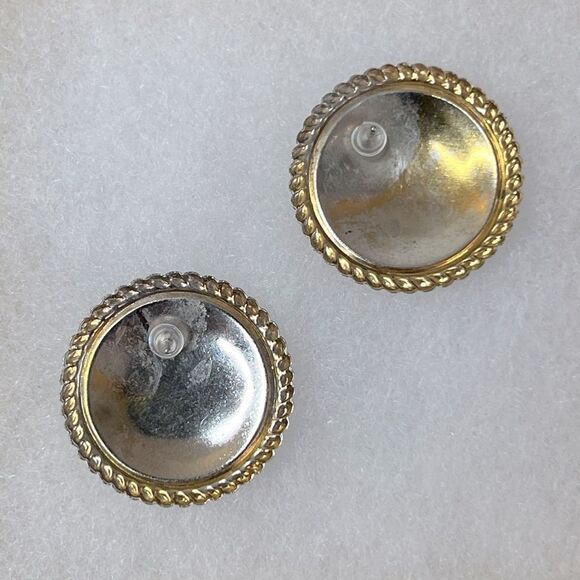Vintage Style Hand Crafted Gold Tone & Epoxy Paint Swirl Design Pierced Earrings - Picture 3 of 3